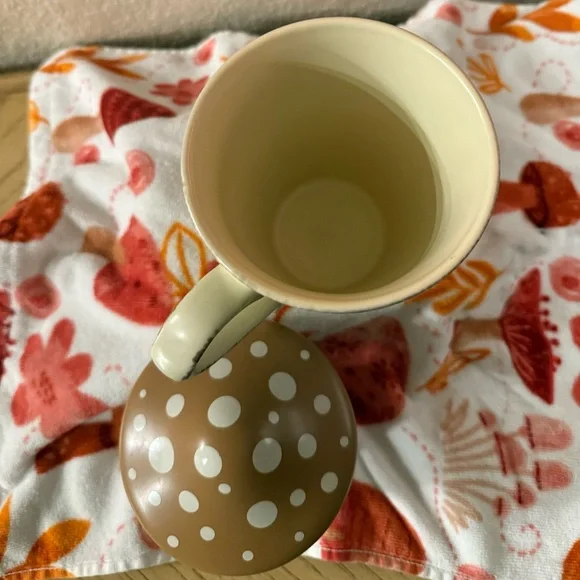 Mushroom Themed Mug and butter bell - Picture 3 of 3